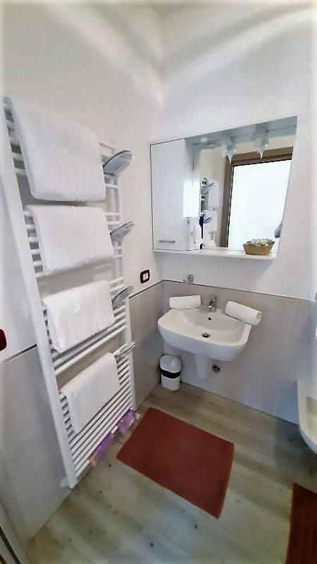 Casa Gemma Apartment Malcesine Bagian luar foto
